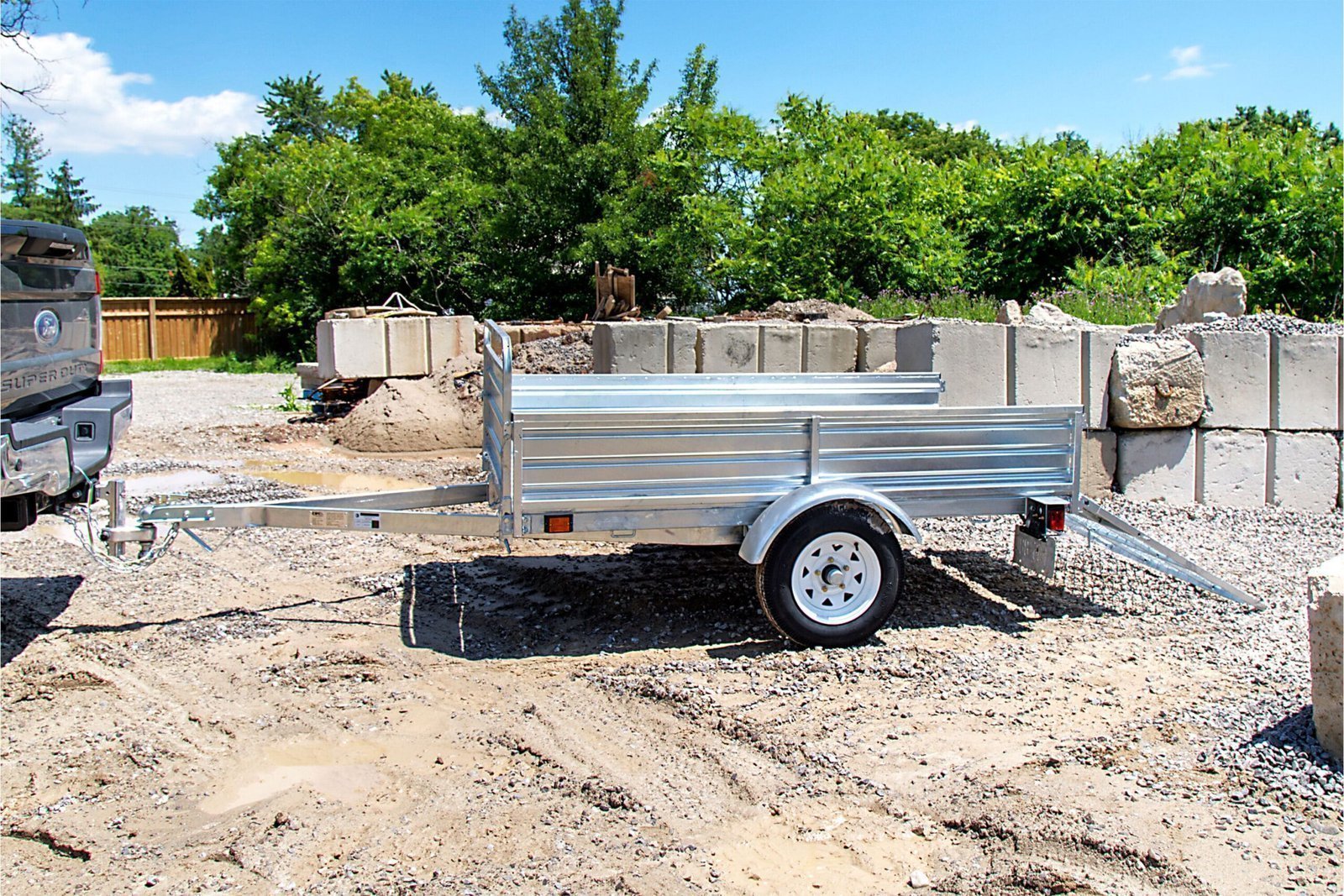 DK2 5-ft x 7-ft Steel Utility Trailer with Ramp Gate ( 1639-lb Capacity ) 2491713