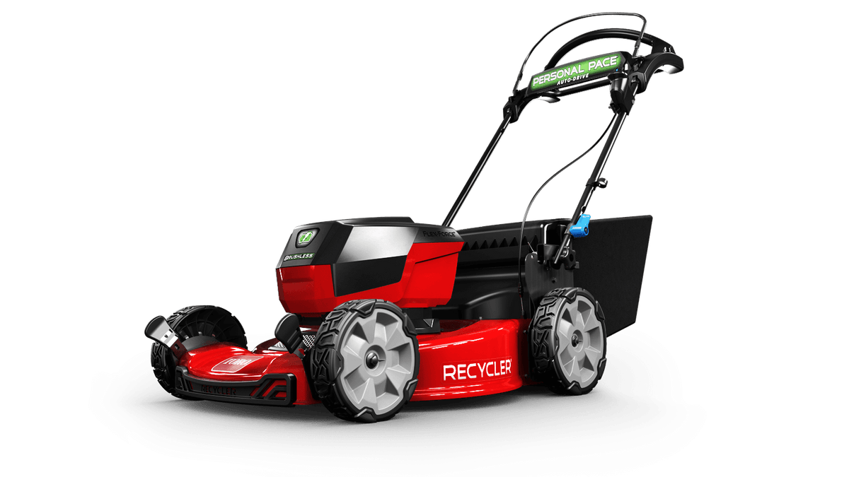 Toro 22″ SMARTSTOW® Personal Pace® Auto-Drive High Wheel (22″) 60V Electric Walk Mower